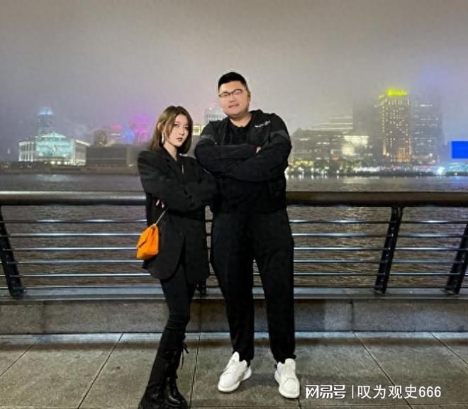 一周掉粉数万！贱卖妻子化妆品豪车仅卖70米乐官方网站00起底猴哥的下滑路(图7)