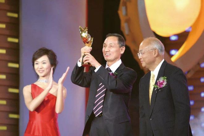 米乐专访中兴创始人侯为贵：中有先锋兴邦志 激流砥柱亦巍然(图1)