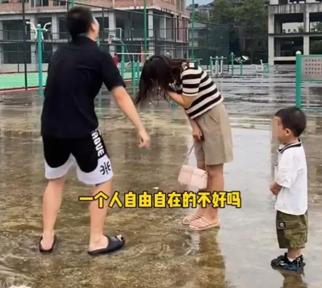 M6米乐 MILE外卖老公崩溃指责怀孕妻子太花钱：每月五千花4500买化妆品(图2)