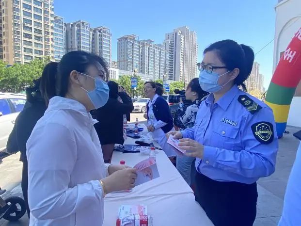 化妆M6米乐官网品如何选购？你了解自己的肤质吗？全国护肤日带你解锁关于“面子”的那些事儿(图2)
